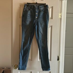 Old Navy Rockstar Super Skinny 360 Stretch Extra High Rise